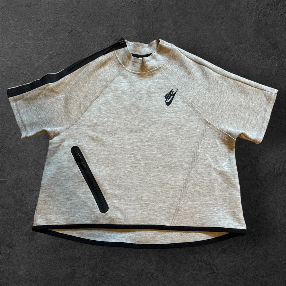 Nike Tech Short Sleeve Funnel-Neck Top -Gray Heather/ Black Trim-Women’s Size XS